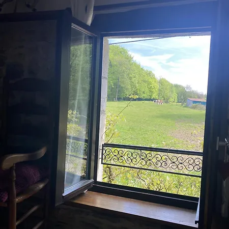 Maison De Campagne Semesterbostad Neuville-lez-Beaulieu